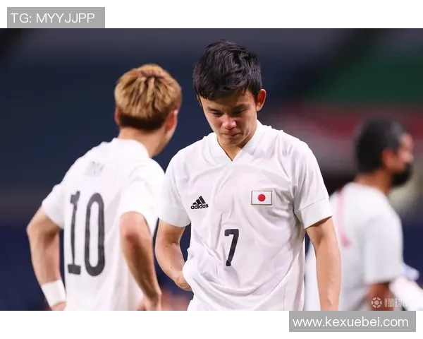 日本三大足球明星全解析：从成长经历到职业生涯的辉煌与挑战